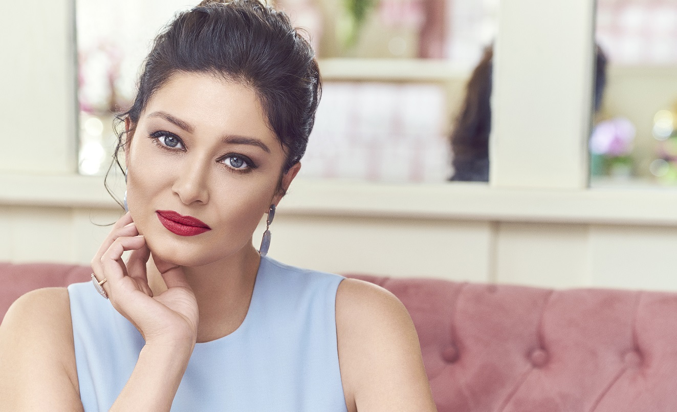 Nurgül Yeşilçay_Oriflame