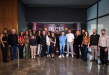 Pelin Karahan Dikey Dizi Düşes ile Geri Döndü Düşeş Dizisi