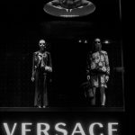 versace grayscale goruntu fashion mannequins shop window toronto